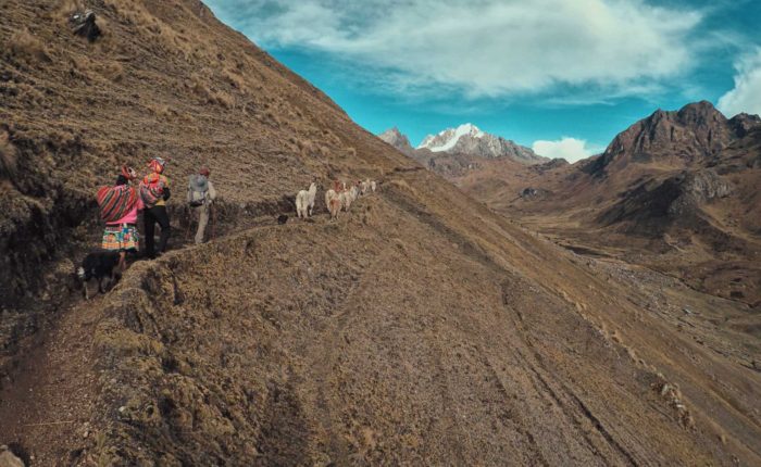 Caminata por el valle de Lares