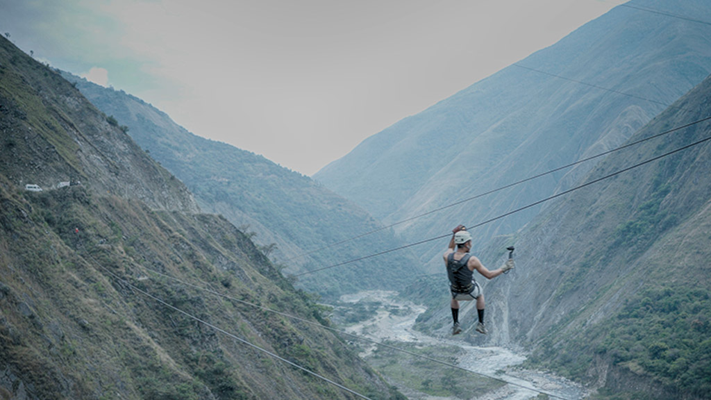 zipline tour de aventura inca jungle en cusco