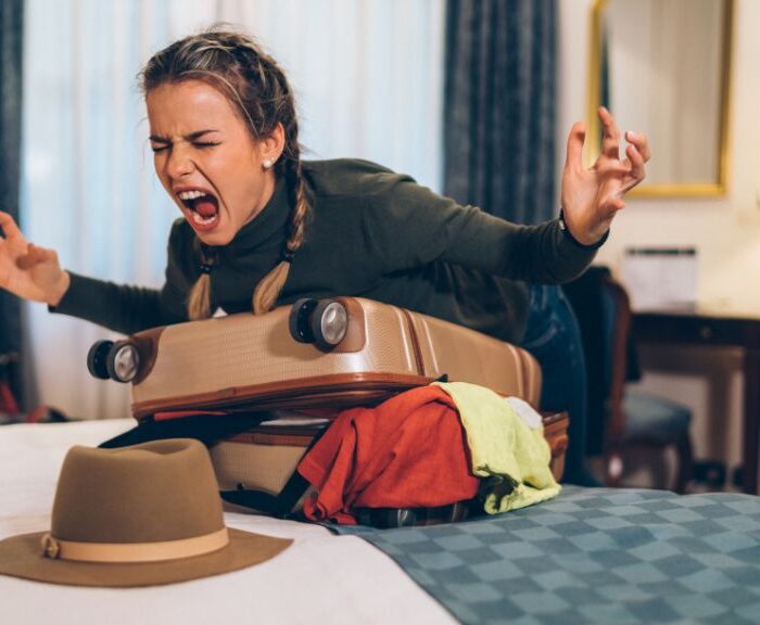 turista considerando viajar a peru